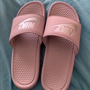 Nike Benassi Women's Slide